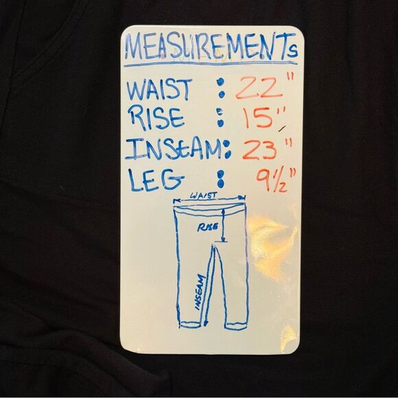 Cherokee Capri Leggings, plus size, relaxed fit black size 26/28. - Picture 3 of 8